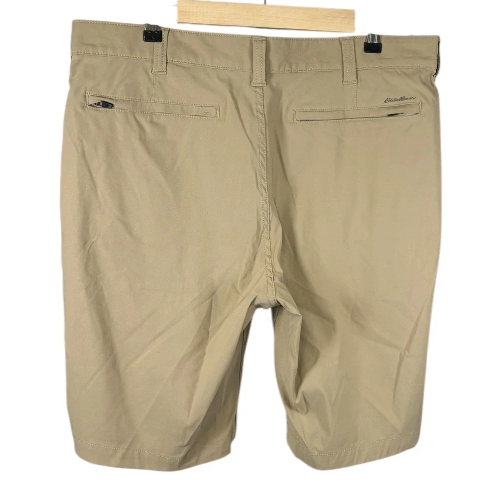 Eddie Bauer Horizon Guide Chino Shorts Mens 11507893 Khaki Tan Stretch Nylon